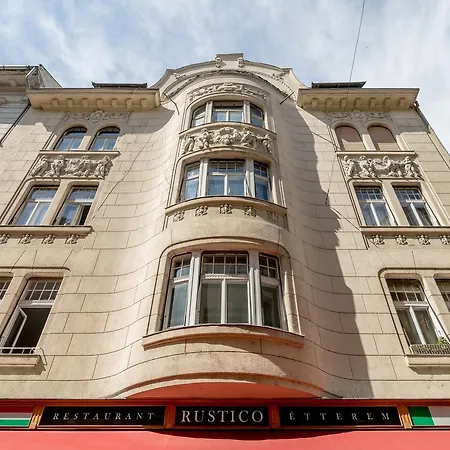 Apartman Luxury & Antique Charm Budapest