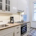 Apartment Luxury & Antique Charm Budapest